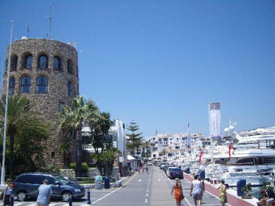 Ferienwohnung Jardines Del Puerto Marbella Exterior foto